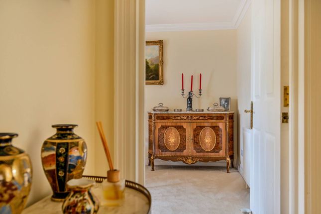 Flat for sale in Nanhurst Park, Cranleigh