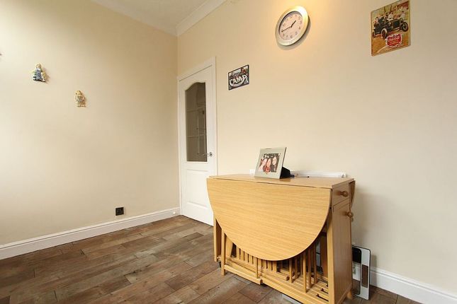 2 Bed Terraced House For In West Street Wakefield Kitchen Diner Of West Street Wakefield Yorkshire Wf2