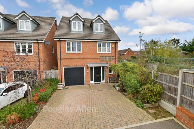 14, Archer Close, Coopersale photo 2