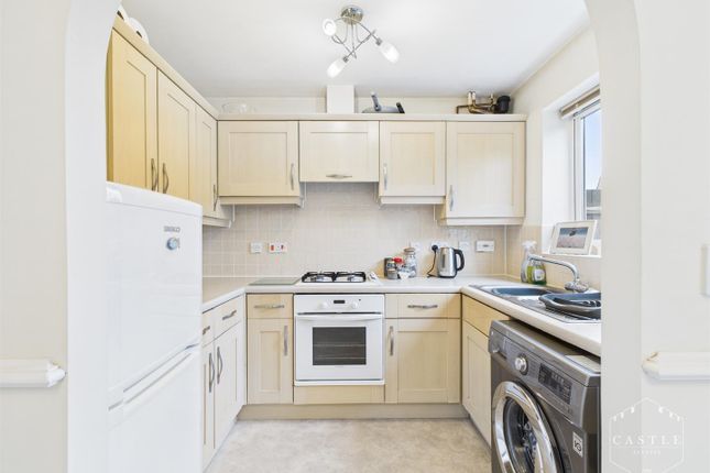 4, Merry Hurst Place, Hinckley photo 3