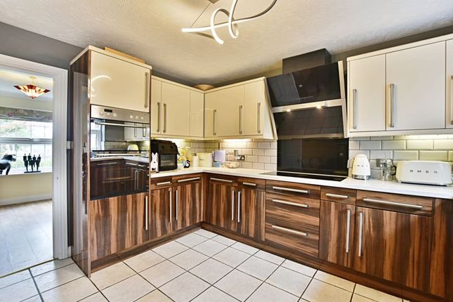 114, Carlton Boulevard, Lincoln photo 4