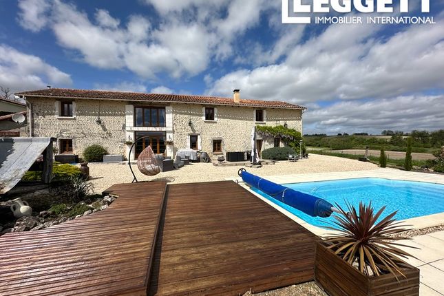 Thumbnail Villa for sale in Coteaux-Du-Blanzacais, Charente, Nouvelle-Aquitaine