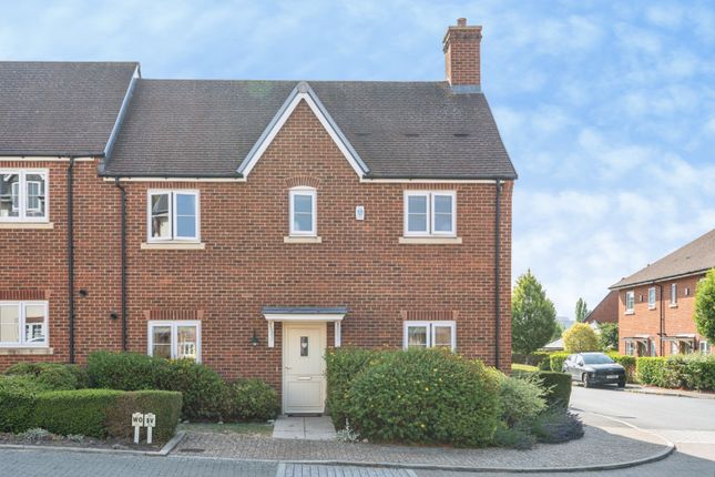 15, Betony Rise, Bracknell photo 2