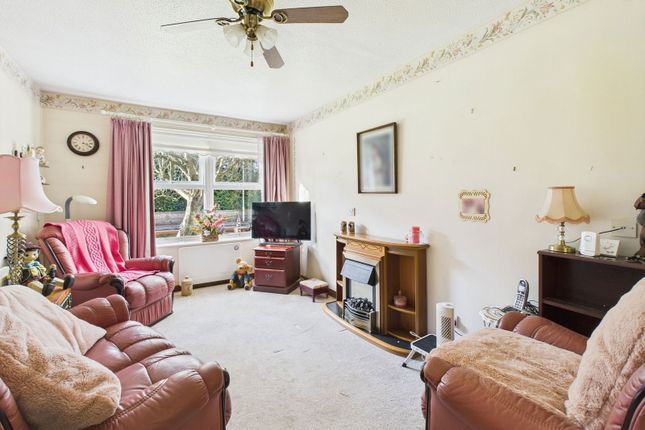 35 Gainsborough Lodge photo 4