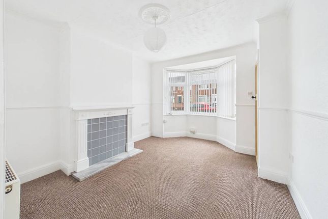 32, Brendon Avenue, HULL photo 4