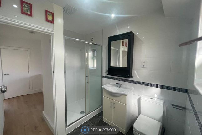A Park Lane, Harrow photo 5