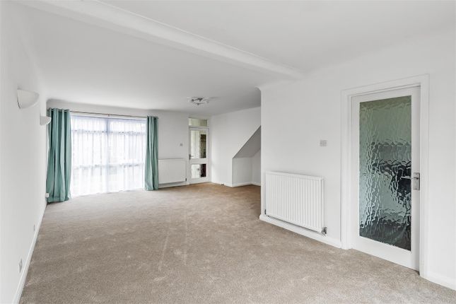 26, Barrow Green Road, Oxted photo 3