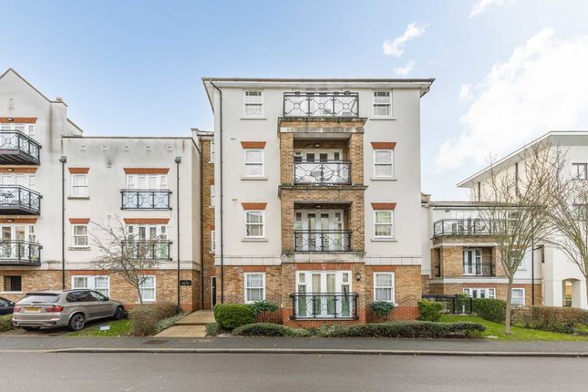 Flat for sale in Holford Way, London