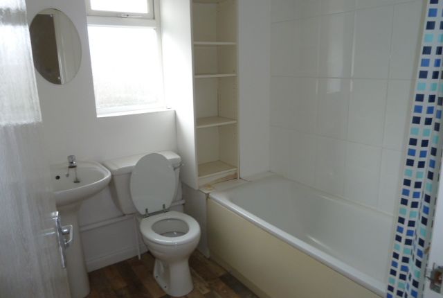 46, The Pastures, Stevenage photo 4