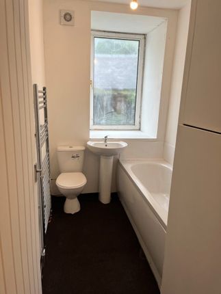 24B, Nelson Street, Newmilns photo 5