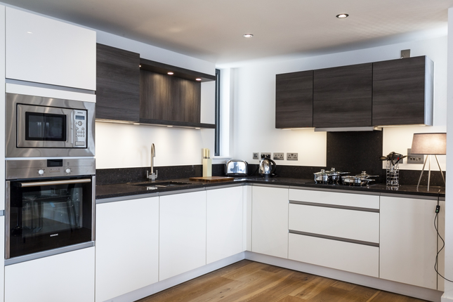 Flat for sale in Faraday Road, London