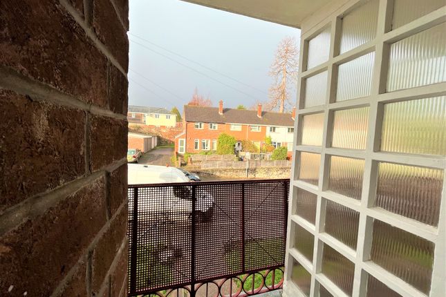 11A, EXETER photo 3