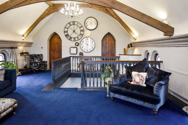 1st Floor Living Room