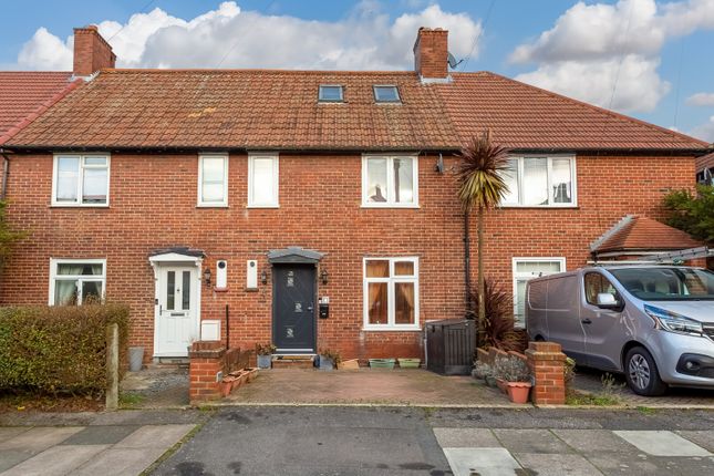 Thumbnail Terraced house for sale in Flaxley Road, Morden