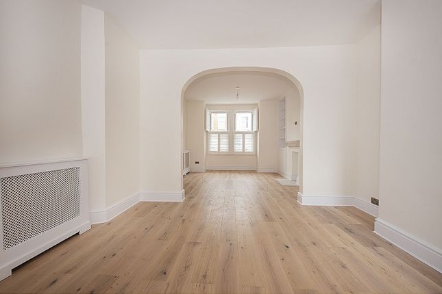 Terraced house to rent in Lydden Grove, London