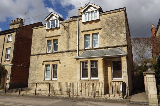 Thumbnail Flat to rent in Ashcroft Road, Cirencester, Gloucestershire