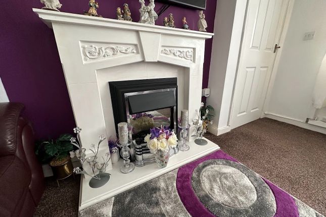52, Heol Maes Y Cerrig, Swansea photo 3