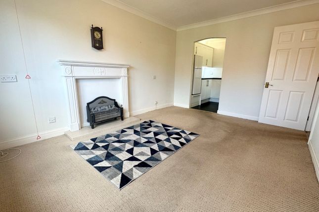 21 Lynwood,, Victoria Road, Cheshire photo 3