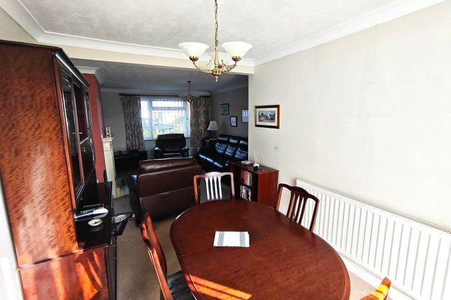 25, Sawtry Close, Luton, Sawtry Close, Luton, Luton photo 4