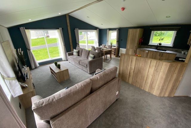 Newhaven Holiday Park, Buxton photo 2