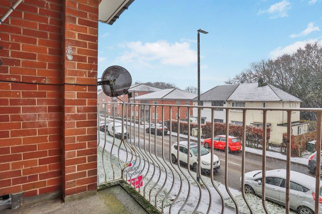 26a, Iveson Drive, Leeds photo 2