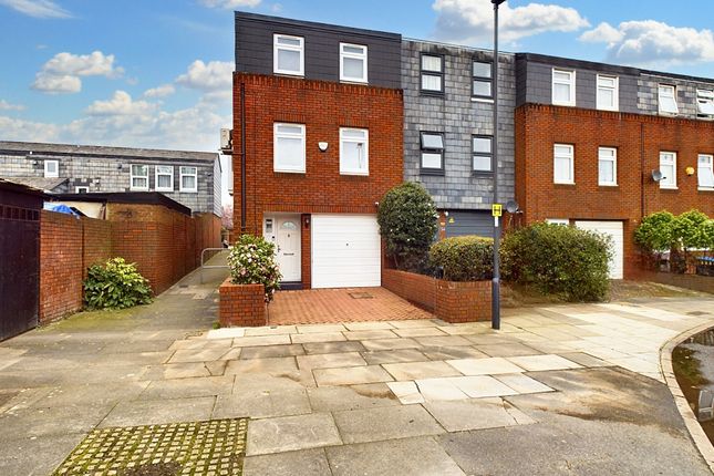 End terrace house for sale in Colebrook Way, London