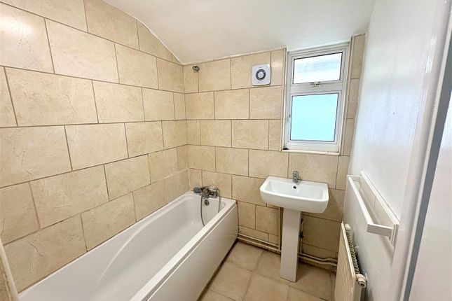 14, Linden Road, West Sussex photo 4