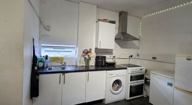 Romford Road, London photo 2
