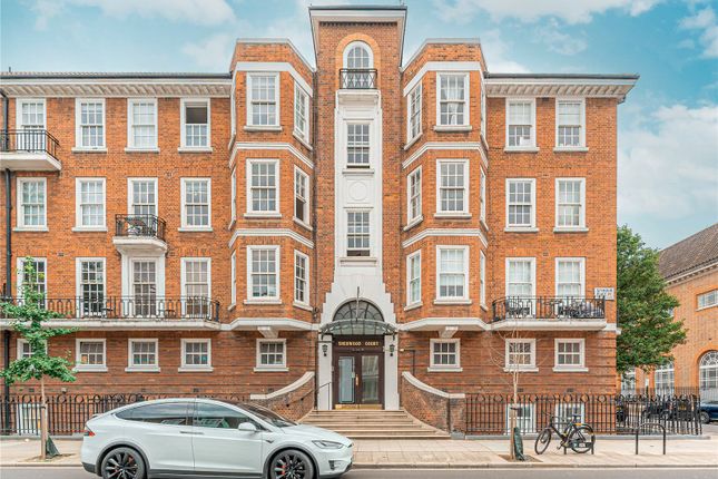 Flat for sale in Seymour Place, London