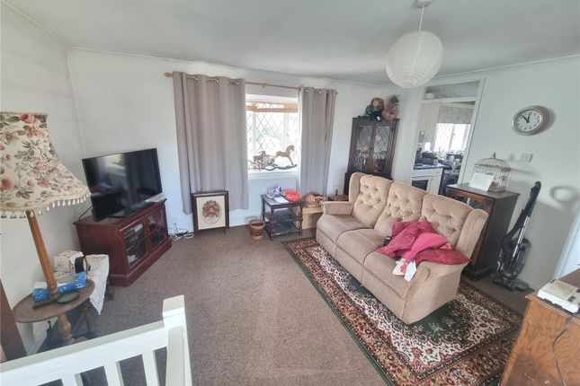 76, Appletree Court, Weston-super-Mare photo 2