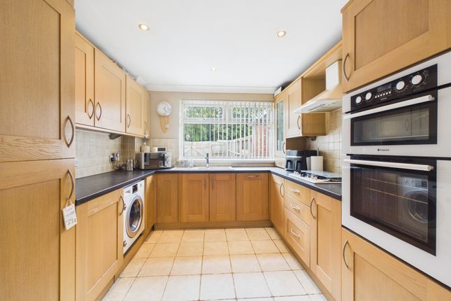 25, Foxholme Road, Hull photo 4
