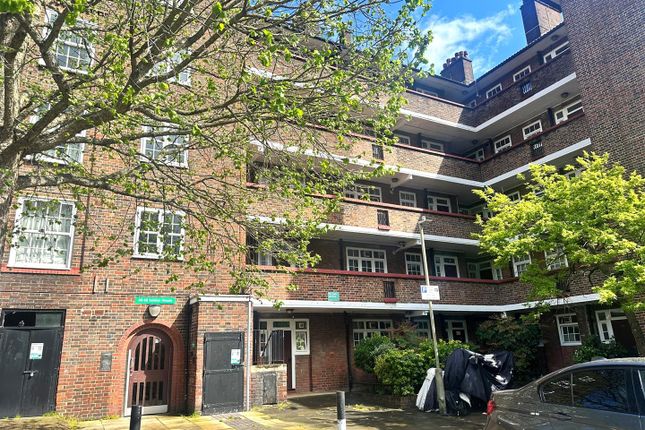 Flat to rent in Stewarts Road, London