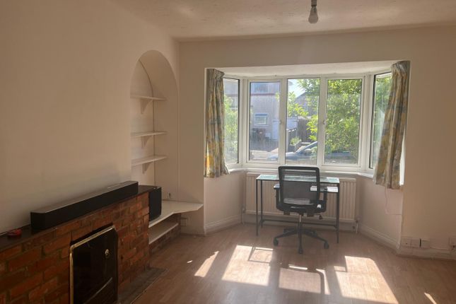 31, Dawlish Road, Reading photo 2