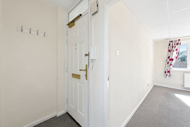 29, Munnings Drive, Newport photo 2