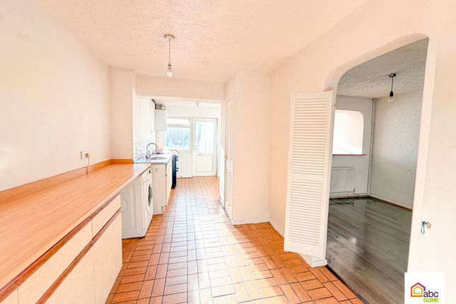 57 Ballards Walk, Basildon photo 2