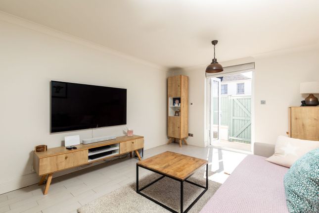 Flat 2, Tower Gardens, Le Mont Cochon, St Helier photo 4
