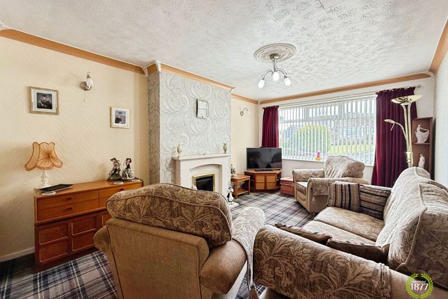 10 Ainsdale Drive, Darwen photo 2