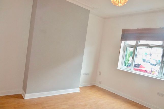 5 Woodhead Road,, Sheffield photo 2