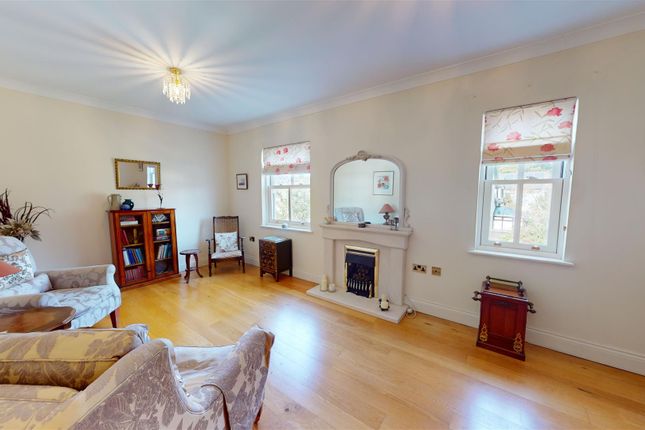 Town house for sale in Cowbridge