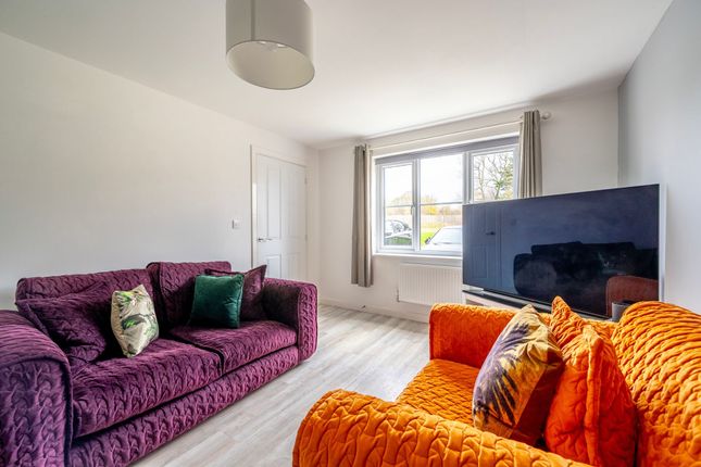6 Nickerson Close, Great Yarmouth photo 4