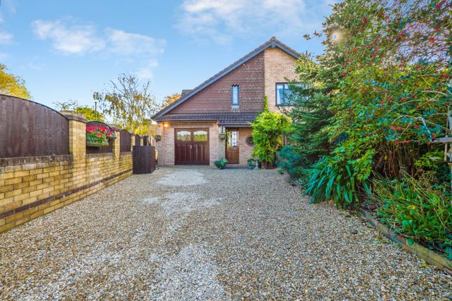 4-bed detached on Lakin Drive, Barry, £525,000