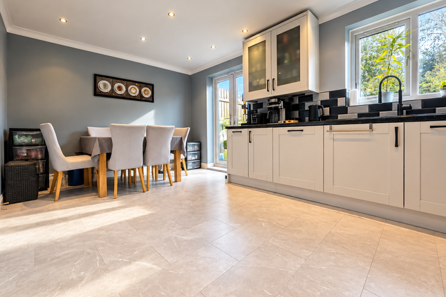 26, Prospect Way, Brighouse photo 3