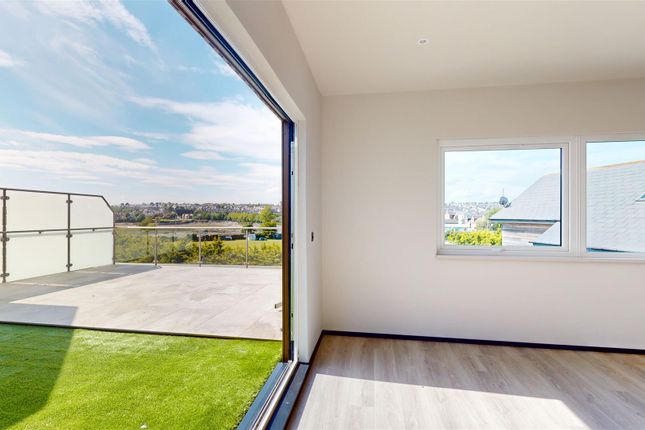 Apartment Six, Elysium, The Old Harbour, Barry photo 3