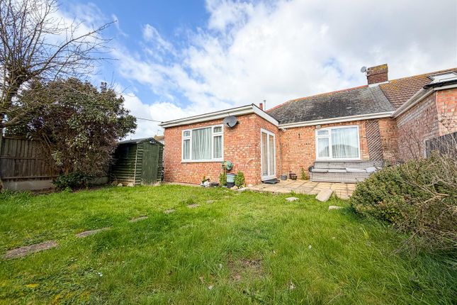 9, Lake Avenue, Clacton-On-Sea photo 2