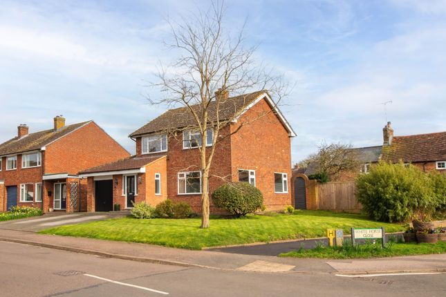 Detached house for sale in White Horse Close, Hockliffe, Leighton Buzzard