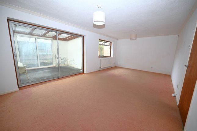 7, Sidney Cooper Close, Canterbury photo 4