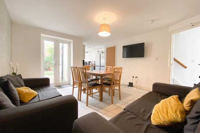 41, Cranbrook Street, Cardiff photo 2