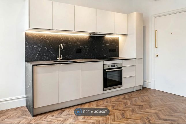 Apartment, Cathedral Road, Cardiff photo 4