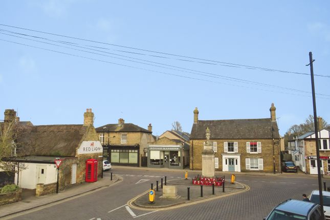 Flat 3, Alfreda Court, Red Lion Square, ELY photo 2