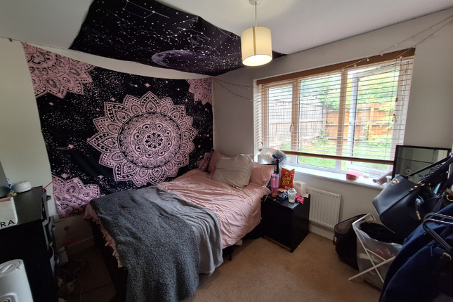 81, Butter Row, Wolverton photo 4